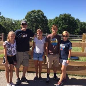 Meet your Posher, Suzanne